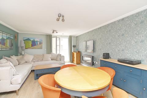 3 bedroom apartment for sale, Horsted Court, Kingscote Way, Brighton