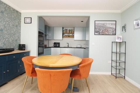 3 bedroom apartment for sale, Horsted Court, Kingscote Way, Brighton