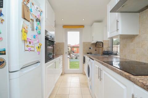 3 bedroom terraced house for sale, St. James Terrace, Birchington, CT7