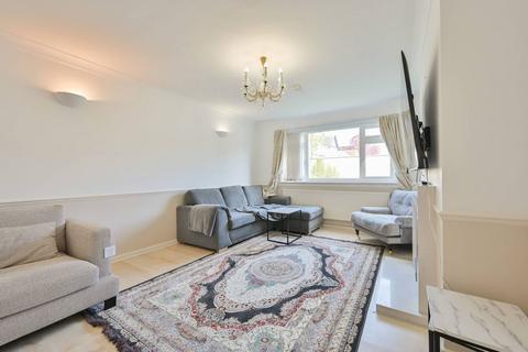 2 bedroom flat for sale, Woodville Court, Watford, WD17