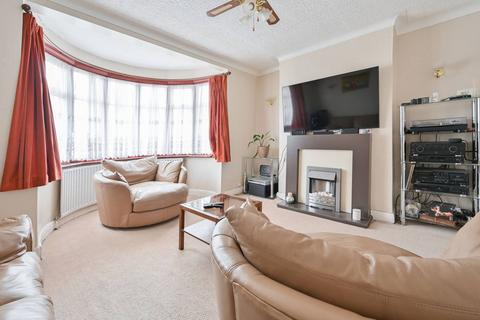 4 bedroom terraced house for sale, Boxmoor Road, Kenton, Harrow, HA3