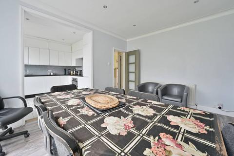 4 bedroom terraced house for sale, Boxmoor Road, Kenton, Harrow, HA3