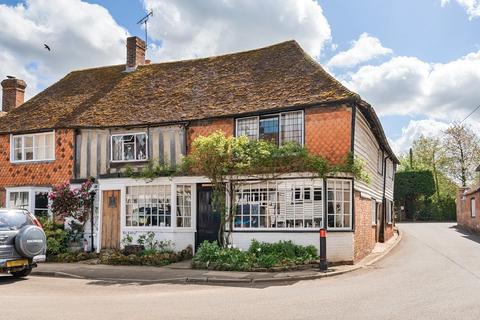 2 bedroom end of terrace house for sale, The Street, Smarden, Ashford