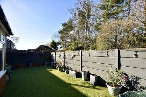 57 Blackshaw Lane, Royton, Oldham, OL2 6NT