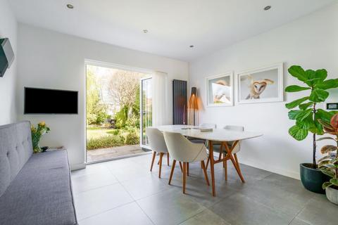48 Westgate, Guiseley, Leeds, LS20 8HL