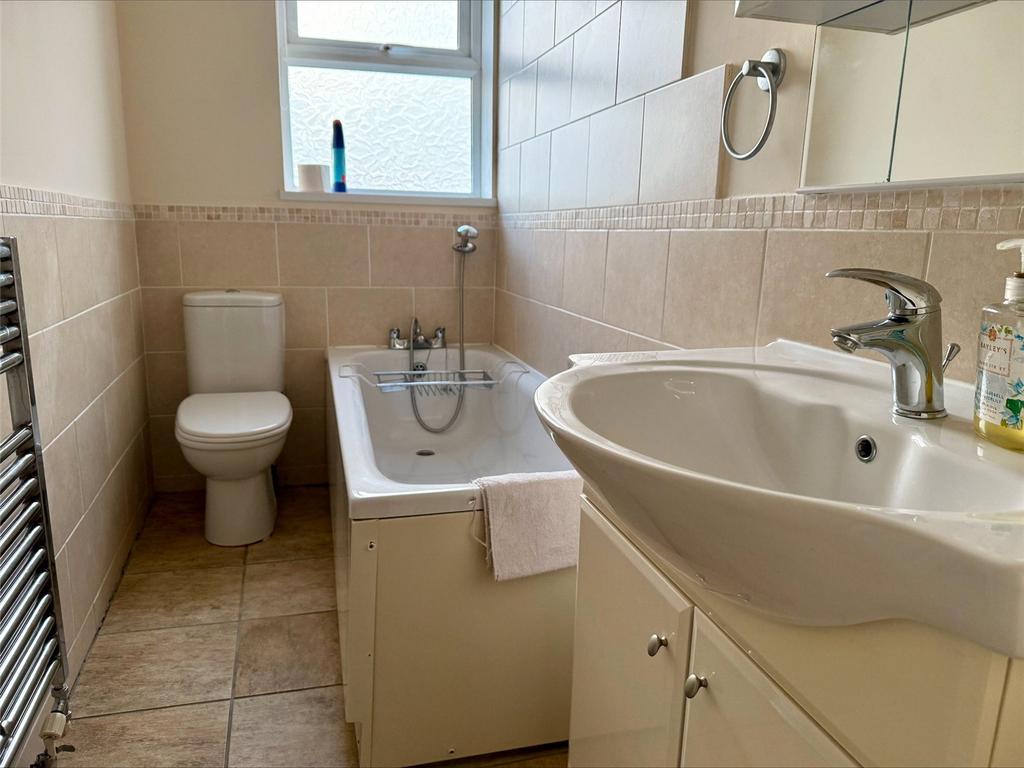 Main Bathroom