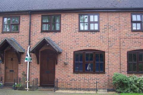 2 bedroom terraced house to rent, Rugby Close, Market Harborough
