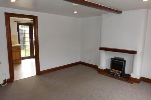 2 bedroom terraced house to rent, Rugby Close, Market Harborough
