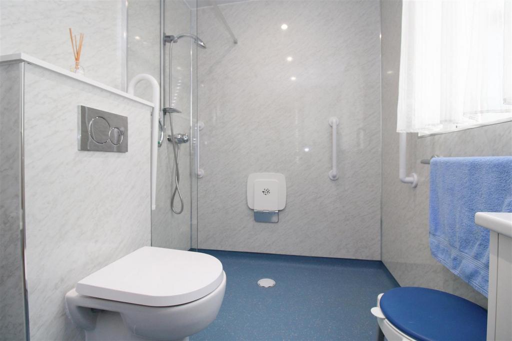 WET ROOM.jpg