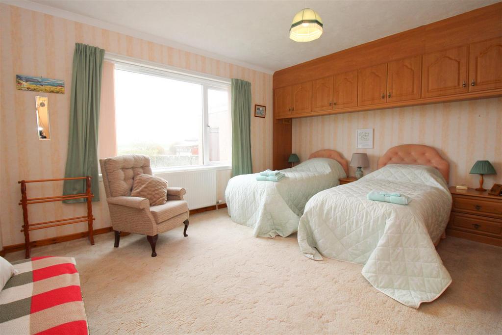 BED 1.jpg