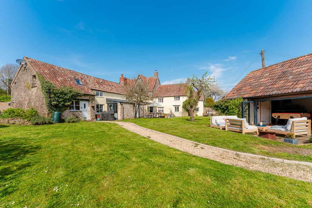 Enclosed Rear Garden