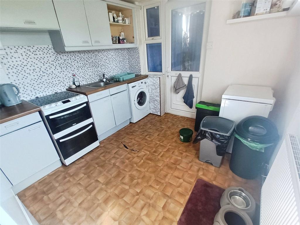 Kitchen 2