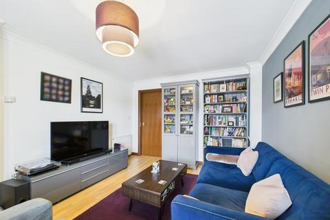 67 Elm Street, Errol, Perth, PH2 7SQ