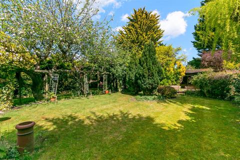 2 bedroom detached house for sale, Green Lane, Letchworth Garden City