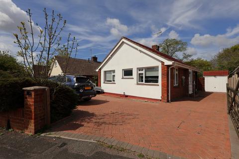 2 bedroom detached bungalow for sale, Trosnant Road, Havant
