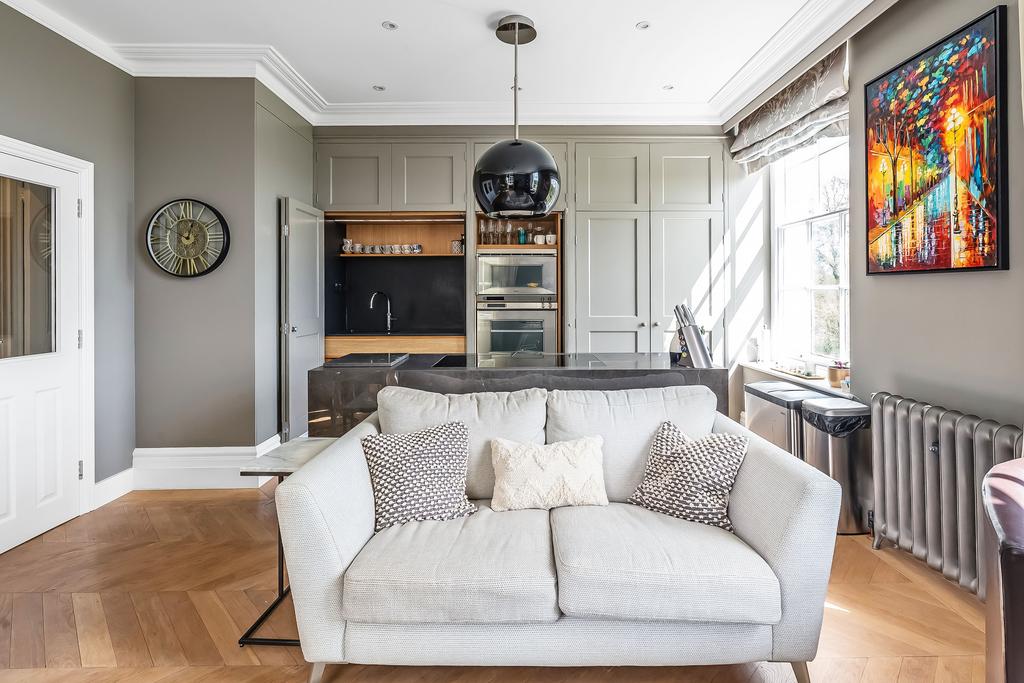 F6-Southlands-House-18