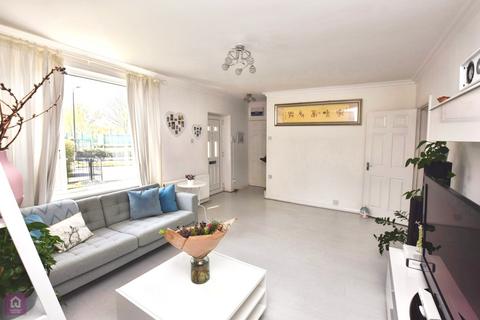 4 bedroom semi-detached house for sale, Stokoe Avenue, Altrincham, Greater Manchester, WA14