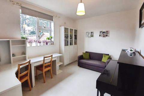 undefined, Stokoe Avenue, Altrincham, Greater Manchester, WA14