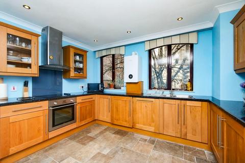 1, St Georges House, 23 Castlegate, York, YO1 9RN