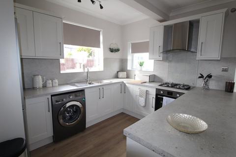 24 Arnside Avenue, Riddlesden, Keighley, BD20 5AD