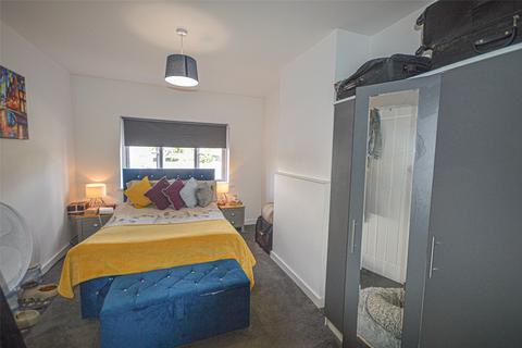 undefined, Cricklade Road, Swindon, SN2