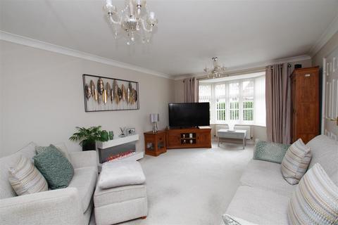 4 bedroom detached house for sale, Hartington Road, Swindon SN25