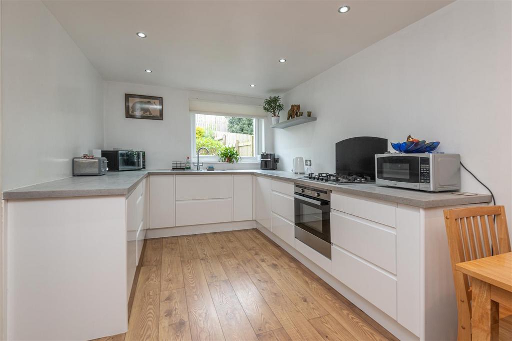 Lounge/Kitchen