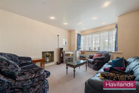 65 Friars Walk, London, N14 5LJ