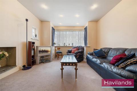 65 Friars Walk, London, N14 5LJ