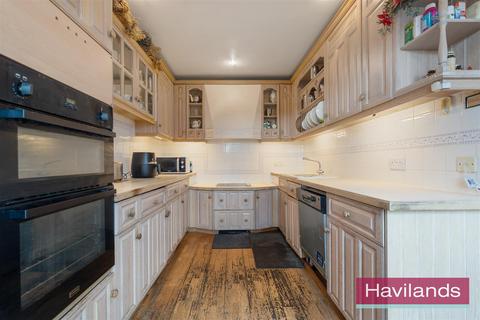 65 Friars Walk, London, N14 5LJ