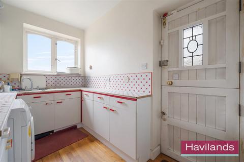 65 Friars Walk, London, N14 5LJ
