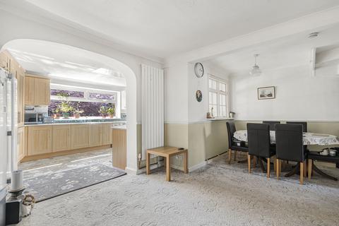 3 Elm Grove, Kidlington, OX5 1DR