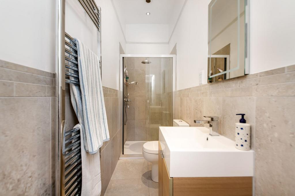 Bedroom one en suite shower room