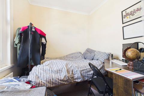 3 bedroom apartment to rent, Grove Street, Brighton, East Sussex, BN2