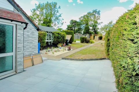 3 bedroom detached house for sale, Wokingham Road, Earley, Reading