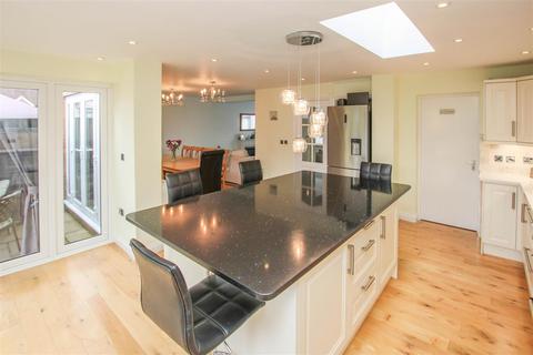 29 Hamilton Crescent, Warley, Brentwood, CM14 5ES