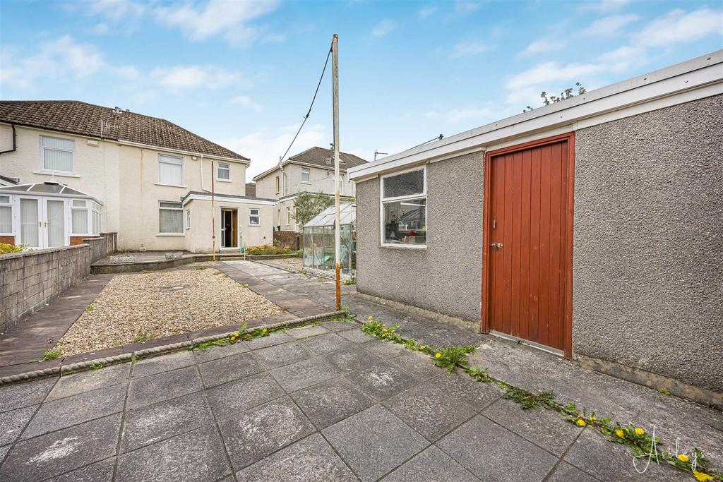 Rear garden