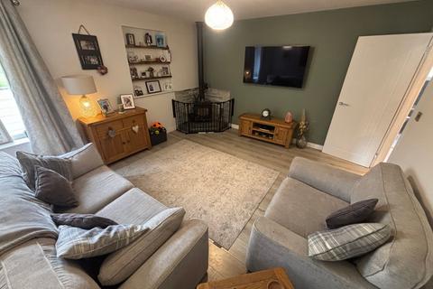 10 Pwllswyddog, Tregaron, SY25 6JG