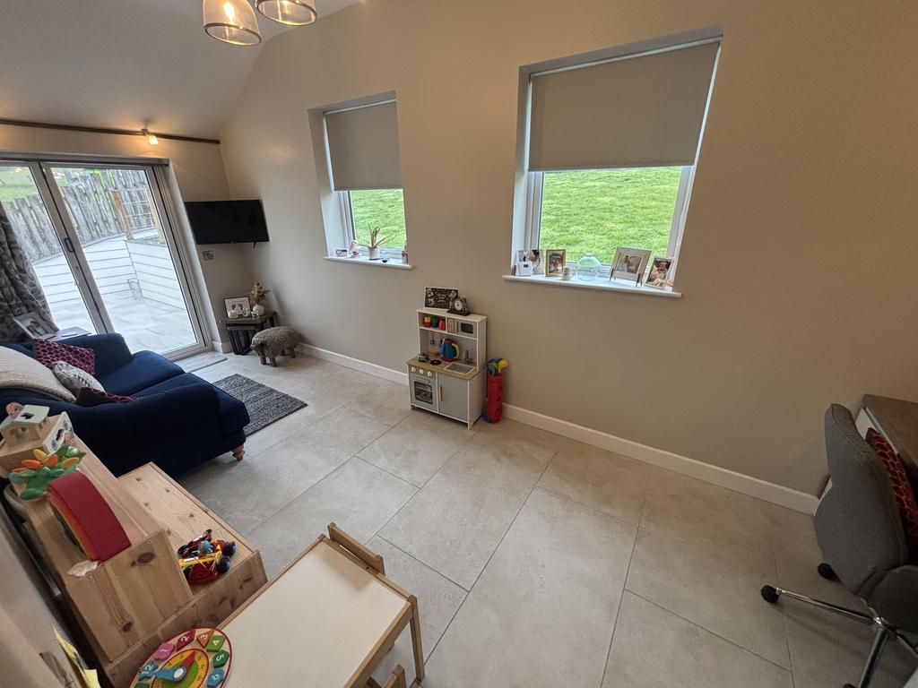 Sitting room (second image)