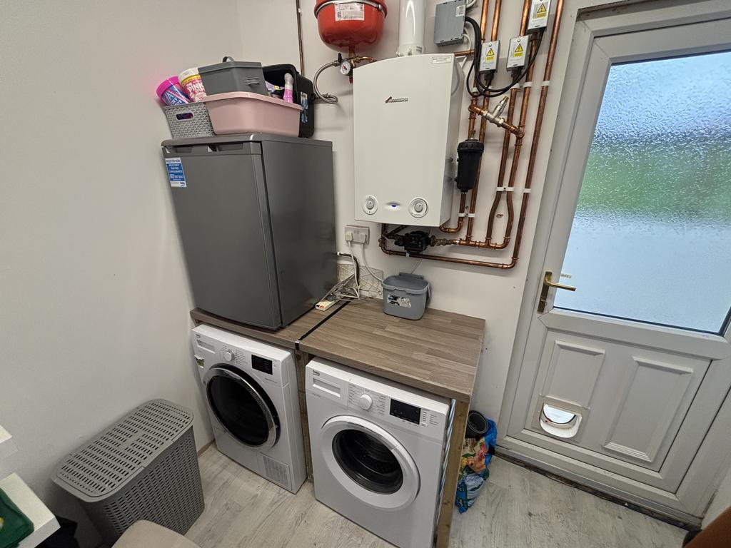 Rear utility room
