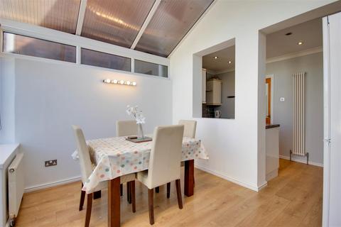 119 Brooklands Road, Hull, HU5 5AE