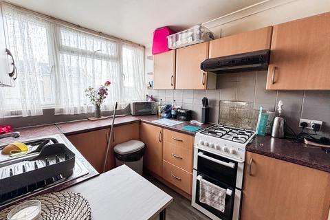 18 Dulnan Close, Tilehurst, Reading, RG30 4YW