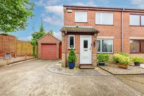 15 Charter Way, Lowestoft, NR33 8UT