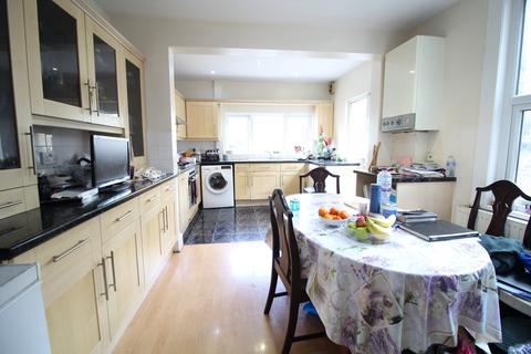 undefined, Bensham Manor Road, Thornton Heath, CR7