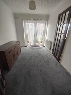 3 bedroom terraced house to rent, Yewdale Crescent, Coventry, CV2