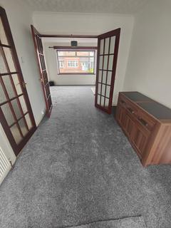 3 bedroom terraced house to rent, Yewdale Crescent, Coventry, CV2