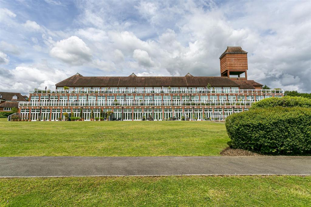 Flat-rendell-house-elizabeth-drive-banstead-121.jp