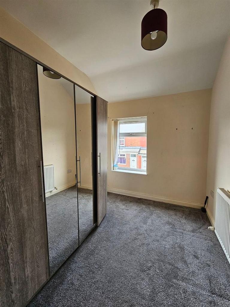 Bedroom-1 - 606475075.jpg