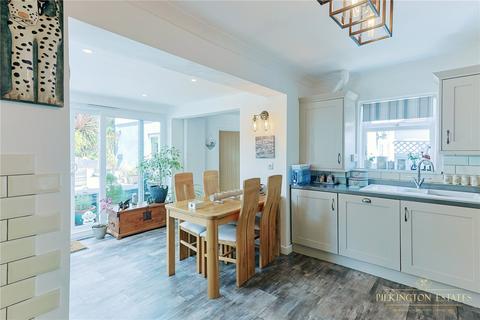 3 bedroom bungalow for sale, Brantwood Drive, Devon TQ4