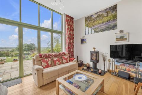 4 bedroom detached house for sale, Horn Hill, Whitwell